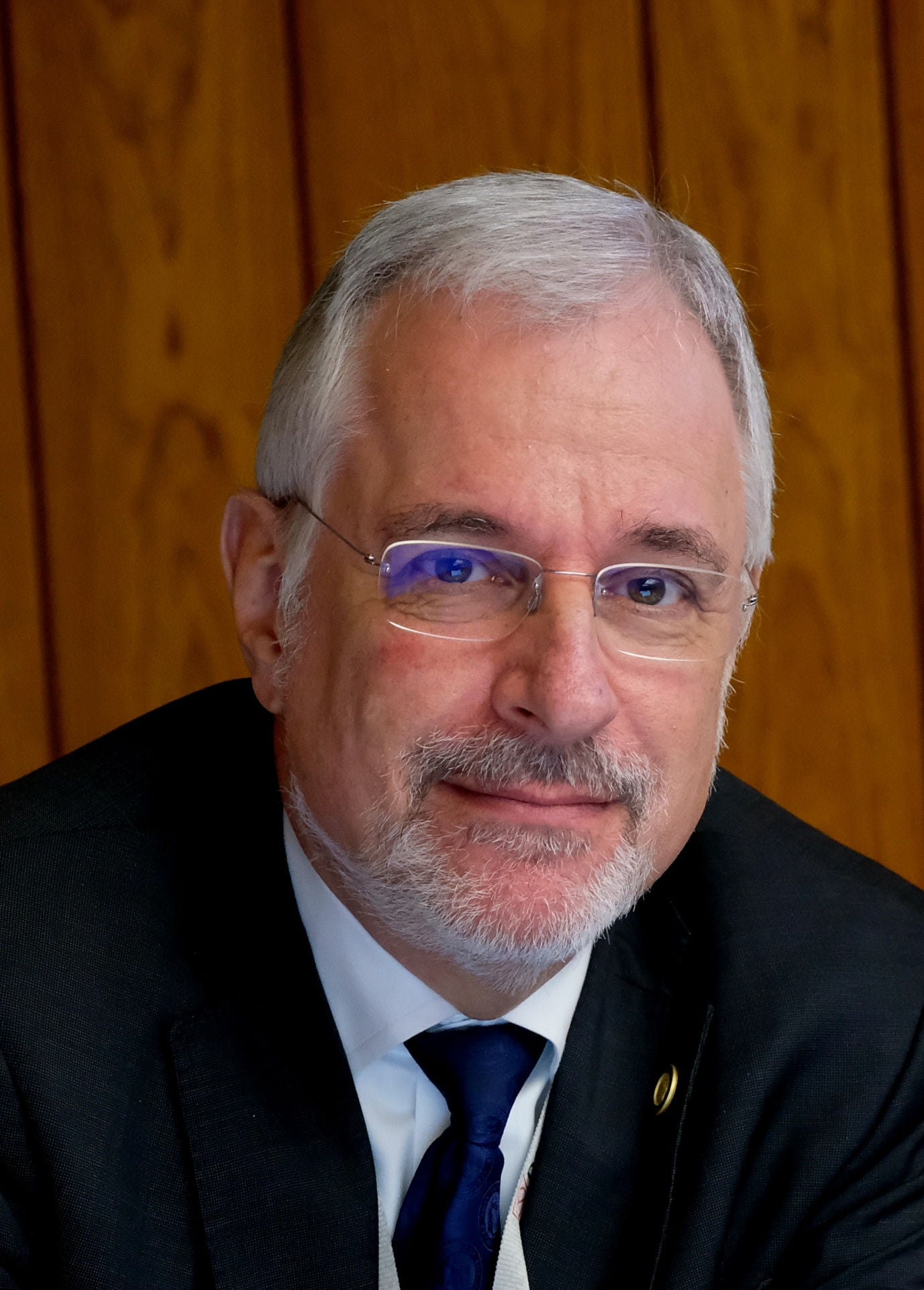 Dr. Benny Levenson