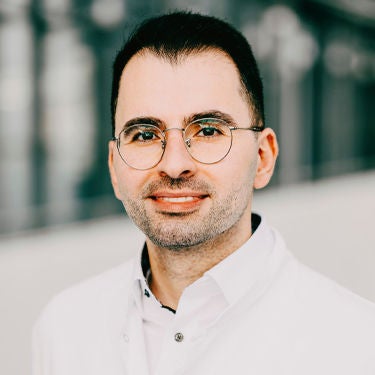 Dr. med. Anas Jano, MHBA