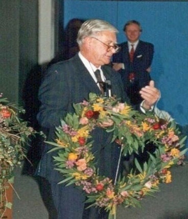 Prof. Gerhard Riecker 1994 bei der Abschiedsvorlesung