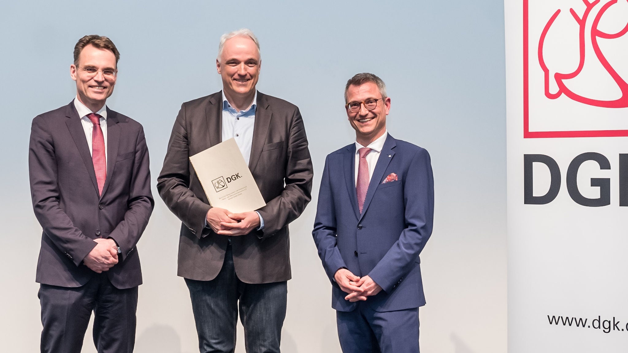 Preis für Wissenschaftsjournalismus, v.l.n.r. Prof. Dr. Stephan Baldus, Preisträger Dr. Werner Bartens, Prof. Dr. Lars Maier 