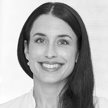 Dr. Julia Vogler