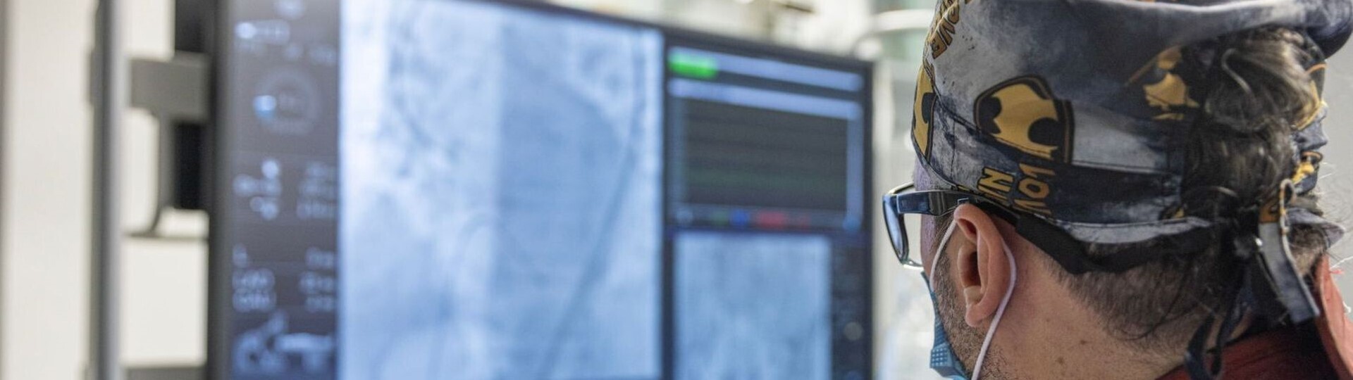 shutterstock-Mehmet_Cetin_2506325587-Simulation-1920x540