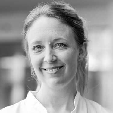 poess-janine-375x375px