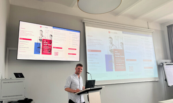 Dr. Sebastian Feickert bei seinem Impulsvortrag