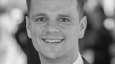 Dr. Sebastian Feickert