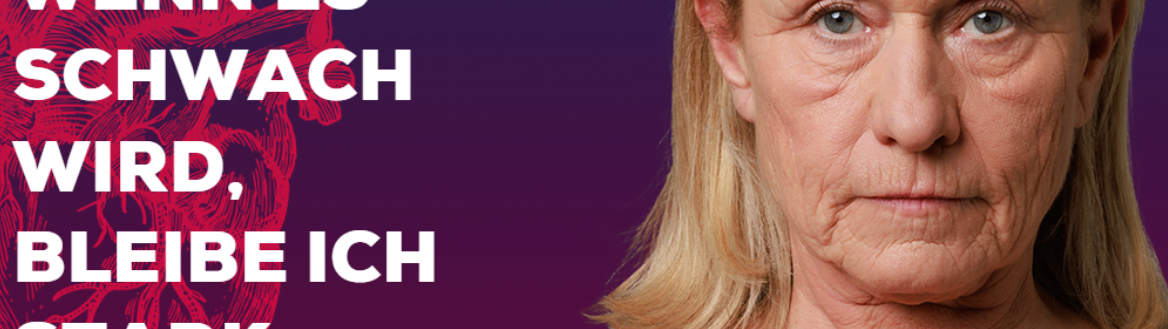 Alte Dame mit ernstem Blick