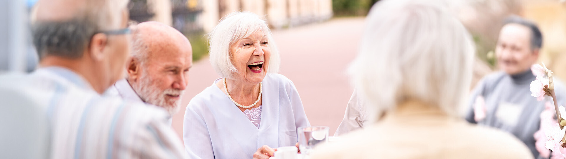 PBI_JAI_25012_Herzmedizin_de_aeltere_Patienten_1920x540_V12