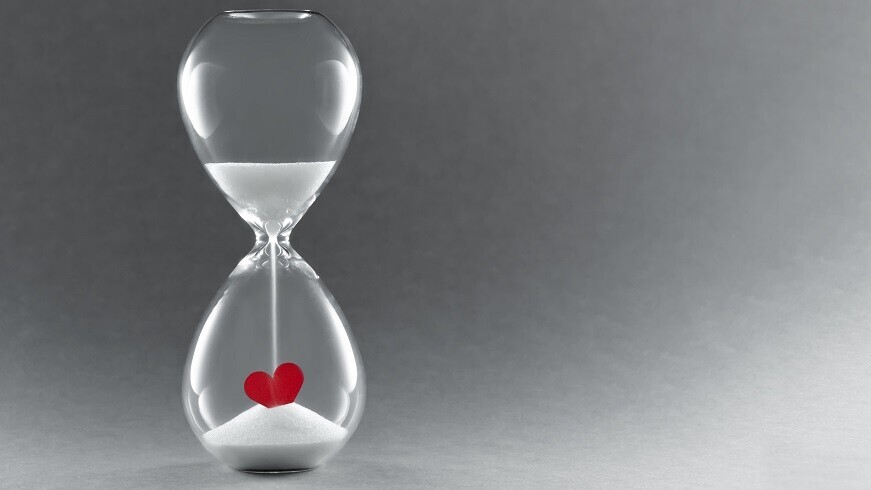 Sanduhr mit Herz