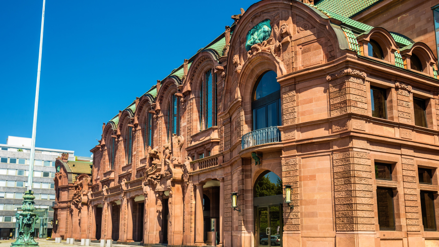 shutterstock-Leonid Andronov_318580805-16-9_871x490