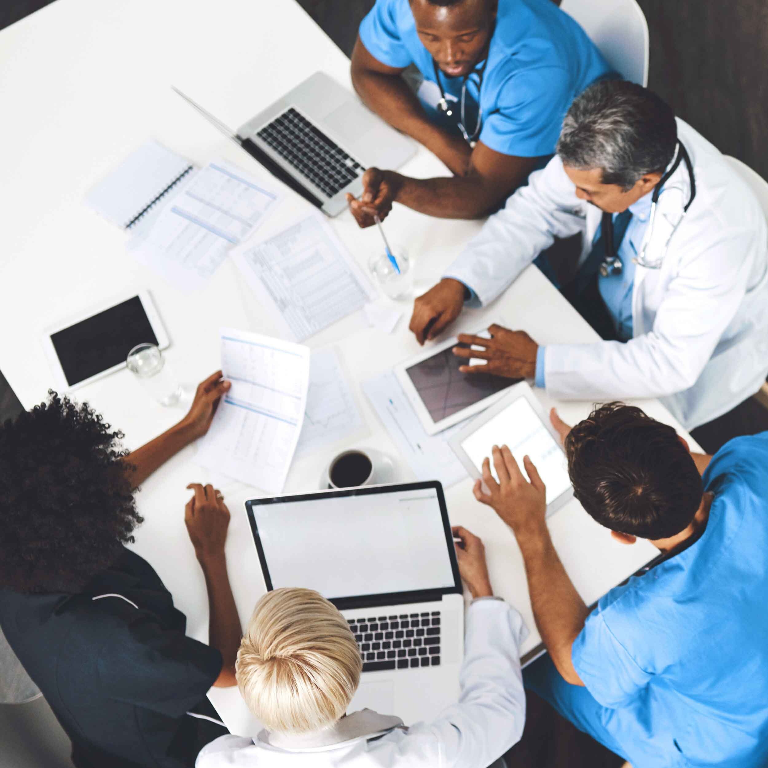 foerderung-shutterstock-2475802743-1zu1-2500x2500px