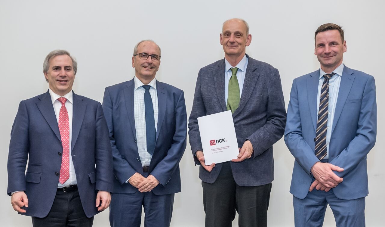 dgk-forschungspreis_für_klinische_lipidforschung_2025_arnold_von_eckardstein_1280x754