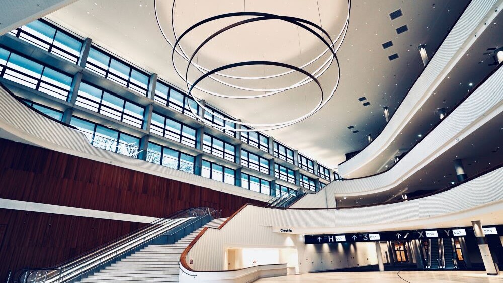 Eingangshalle des CCH_Hamburg Messe und Congress