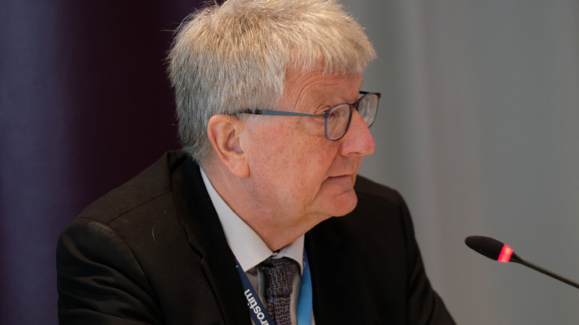 Prof. Michael Böhm