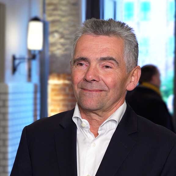 576x576_Hambrecht_01