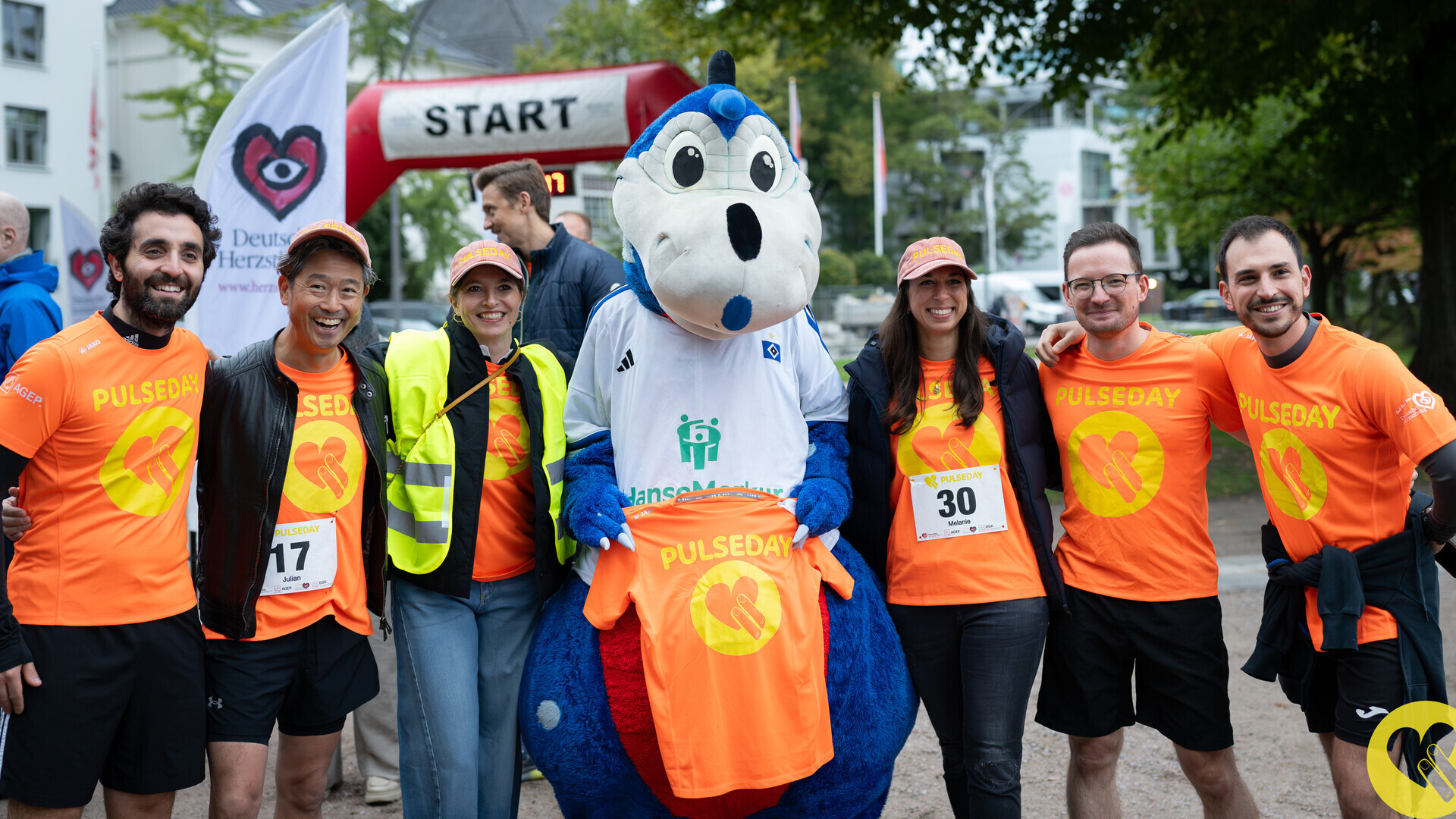 Hermann und Teilnehmende beim Pulseday-Lauf