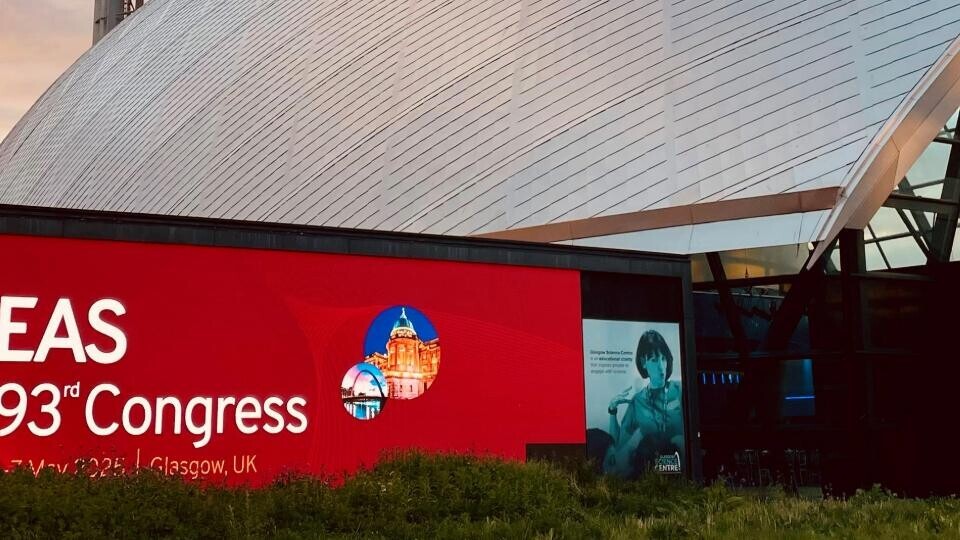 eas-glasgow-32zu9-1920x540-komp