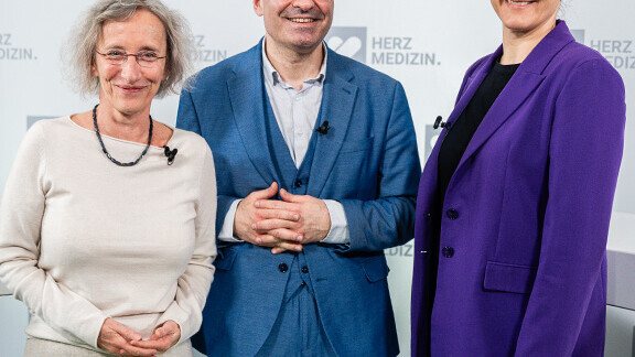 dgk-jahrestagung-2025-prof-jeanette-schulz-menger-prof-grigorios-korosoglou-romy-martinez