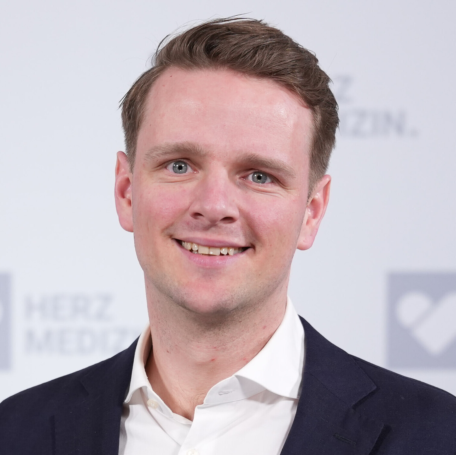 Dr. Sebastian Feickert
