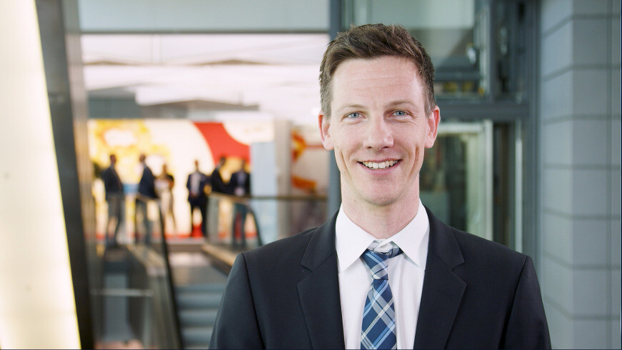 dr-philipp-breitbart-young-dgk-871x490