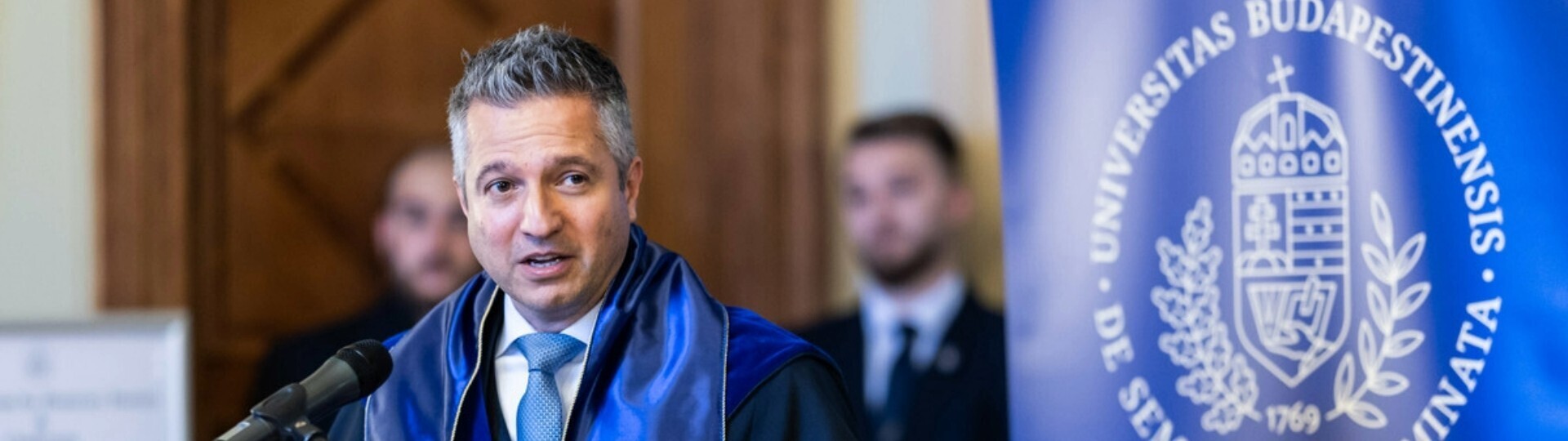 ehrendoktor-prof-tienush-rassaf-32zu9-1920x540a