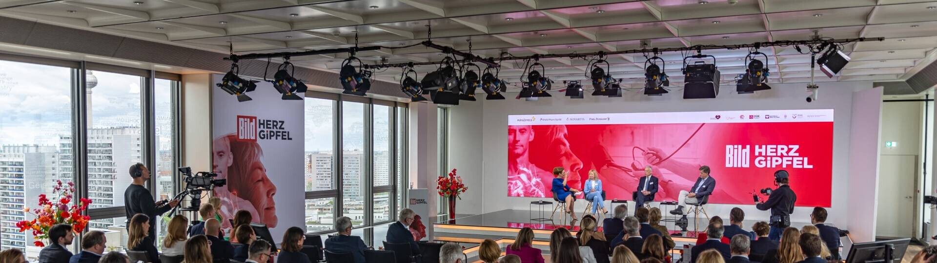 bild-herzgipfel-32zu9-1920x540