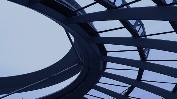 parlament-gesundheitspolitik-576x576b