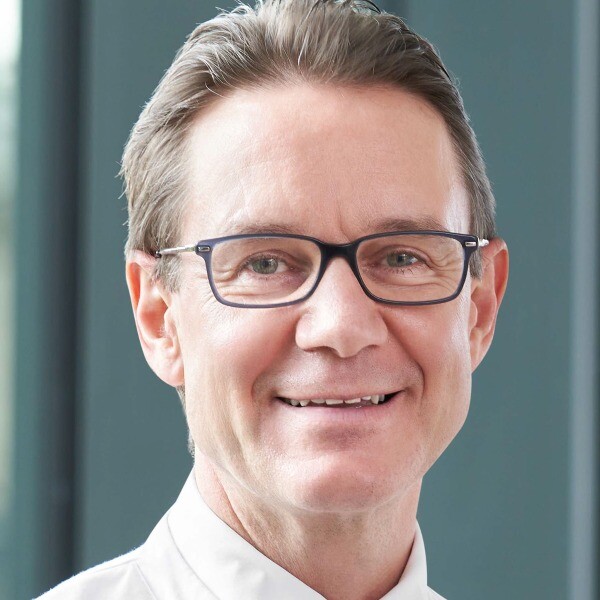 Standardformate Herzmedizin.de -1-1-portrait nah