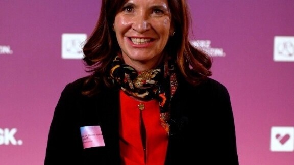 buhlinger-goepfarth-nicola-herzmedizin-summit-2025-1zu1-576x576