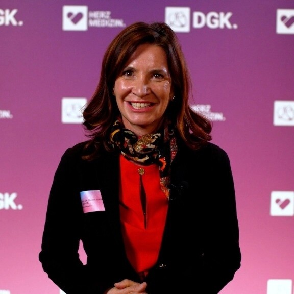 buhlinger-goepfarth-nicola-herzmedizin-summit-2025-1zu1-576x576