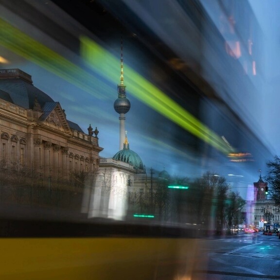 berlin-shutterstock-1882033729-1zu1-576x576