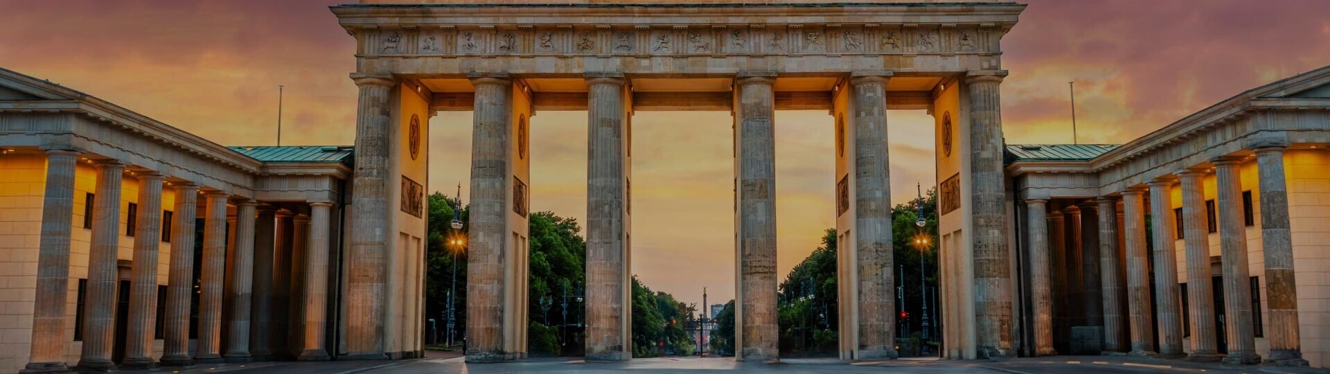 berlin-shutterstock-2323529337-32zu9-1920x540px-dunkler