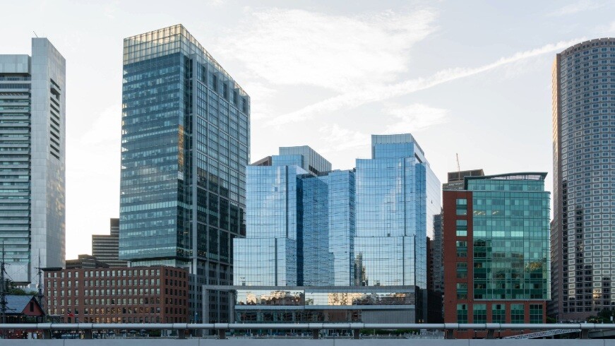 boston-shutterstock-2264686933-16zu9-871x490-komp