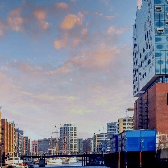 herztage-2024-hamburg-shutterstock-2424552865-32zu9-1920x540-dunkel