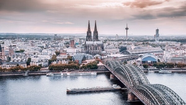 köln-shutterstock-2234425403-16zu9-600x338