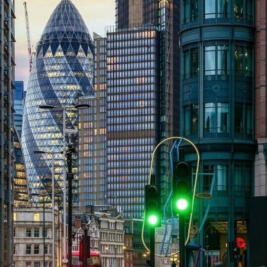 london-shutterstock-2269401459-32zu9-1920x540