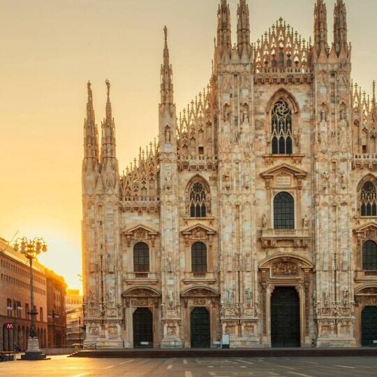 mailand-shutterstock-2564548001-32zu9-1920x540