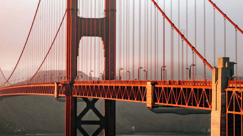san-franciso-bridge-shutterstock_2281583543-BiniClick-1920x540