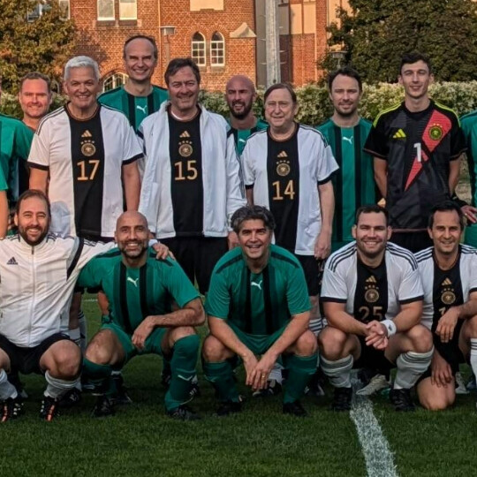 fc-bundestag-und-dgk-heart-team-32zu9-1920x540