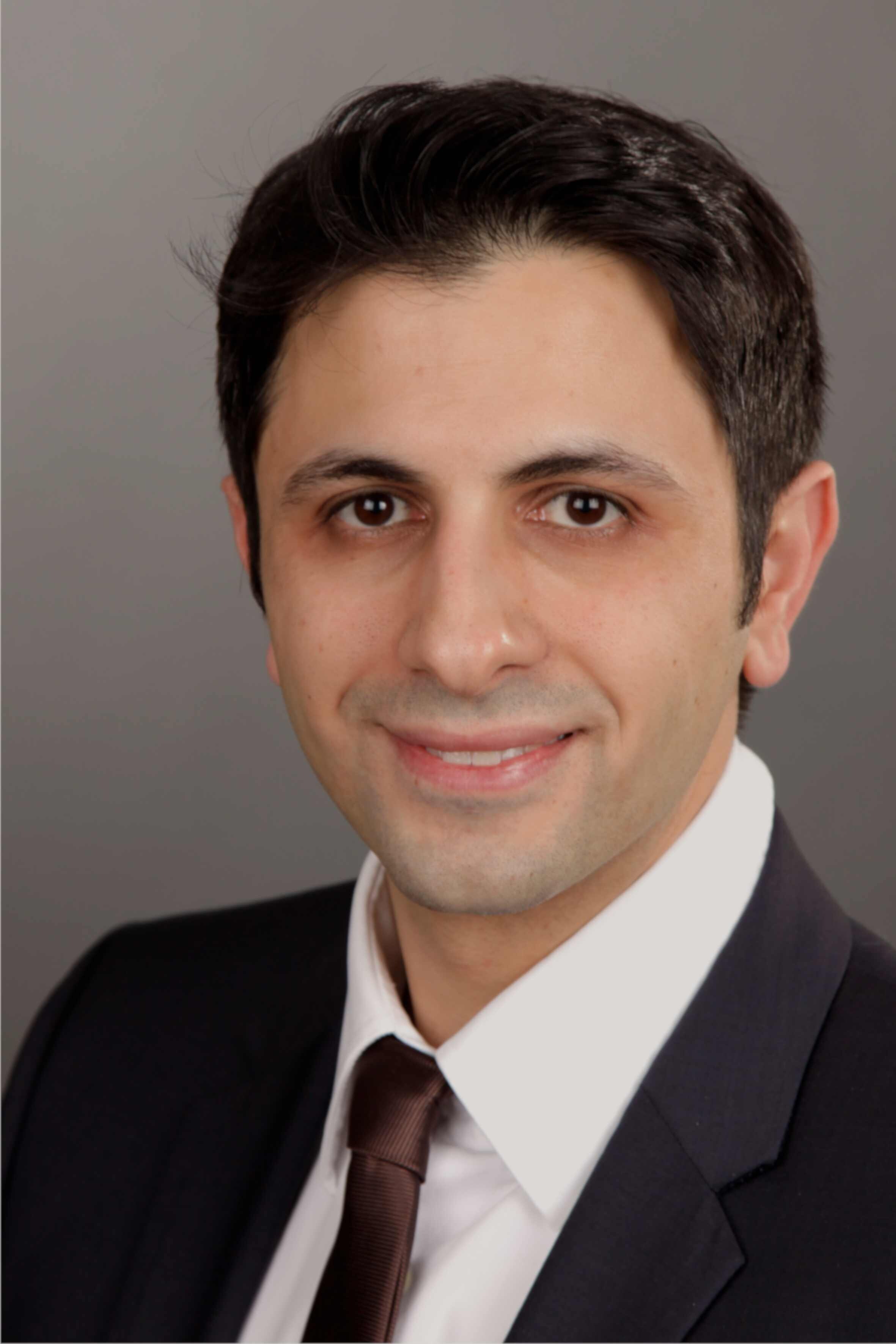 Arash.Haghikia.Portrait