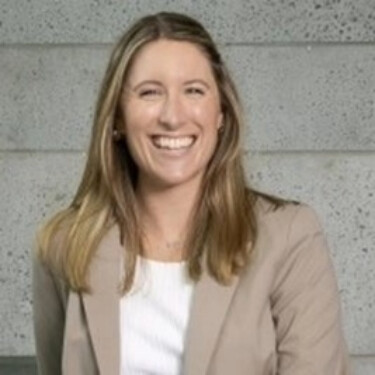 dr-georgia-chaseling-portrait-1zu1-375x375