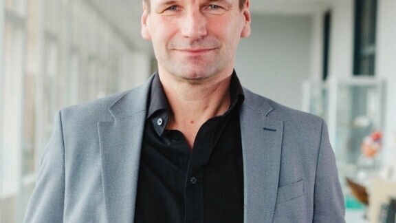 holger-thiele-1zu1-576x576