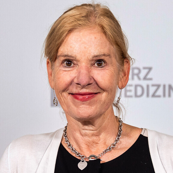 Prof. Christiane Tiefenbacher