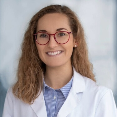 Dr. Larissa Kruck