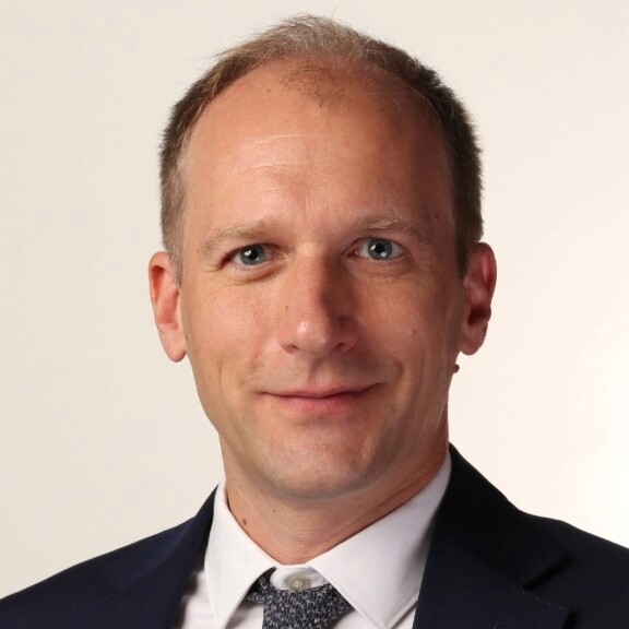 linz-dominik-portrait-576x576