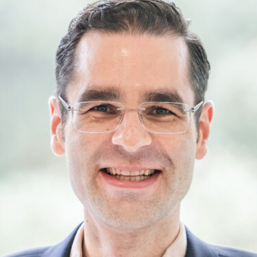 mahfoud-felix-portrait-1zu1-375x375