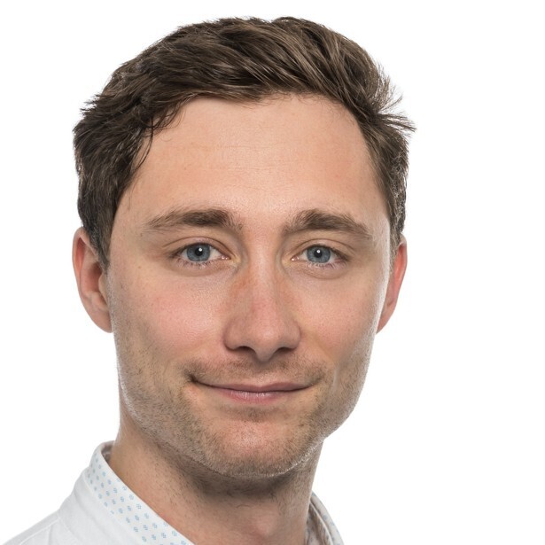 Dr. Lars Masanneck