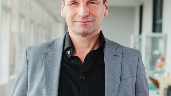 professor-holger-thiele-600x600