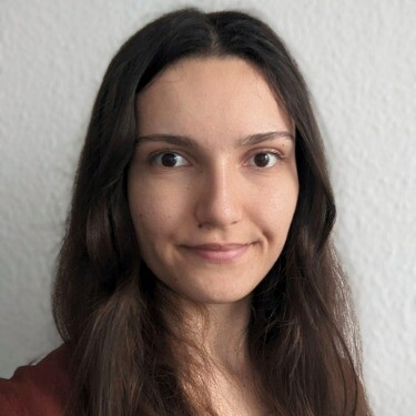 sluha-amalia-2025-1zu1-375x375