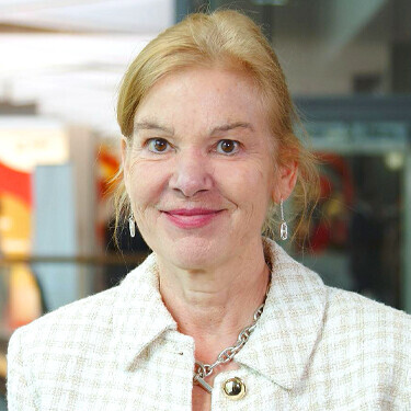 Prof. Christiane Tiefenbacher