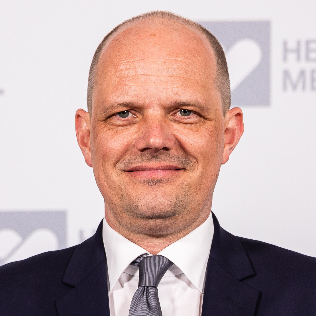 Portraitbild Prof. Dennis Wolf